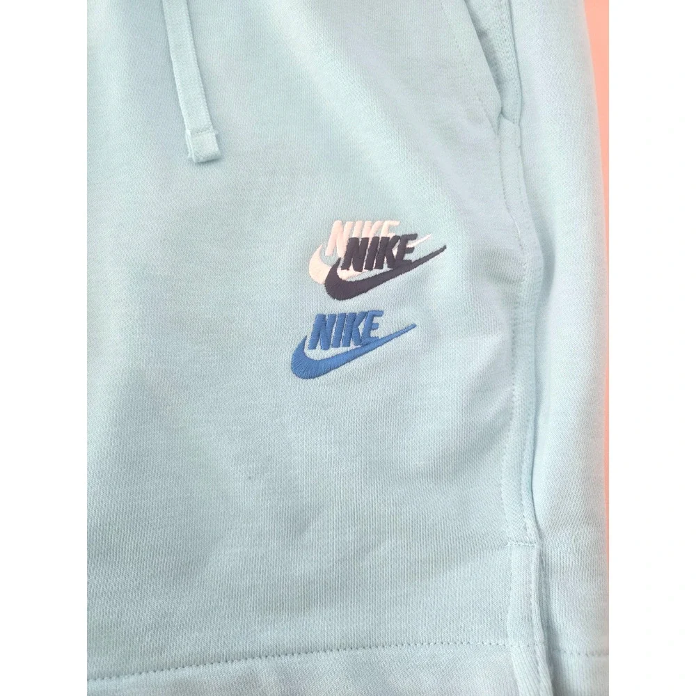 Nike Sportswear Embroidered Logo Shorts Men light blue Sz S